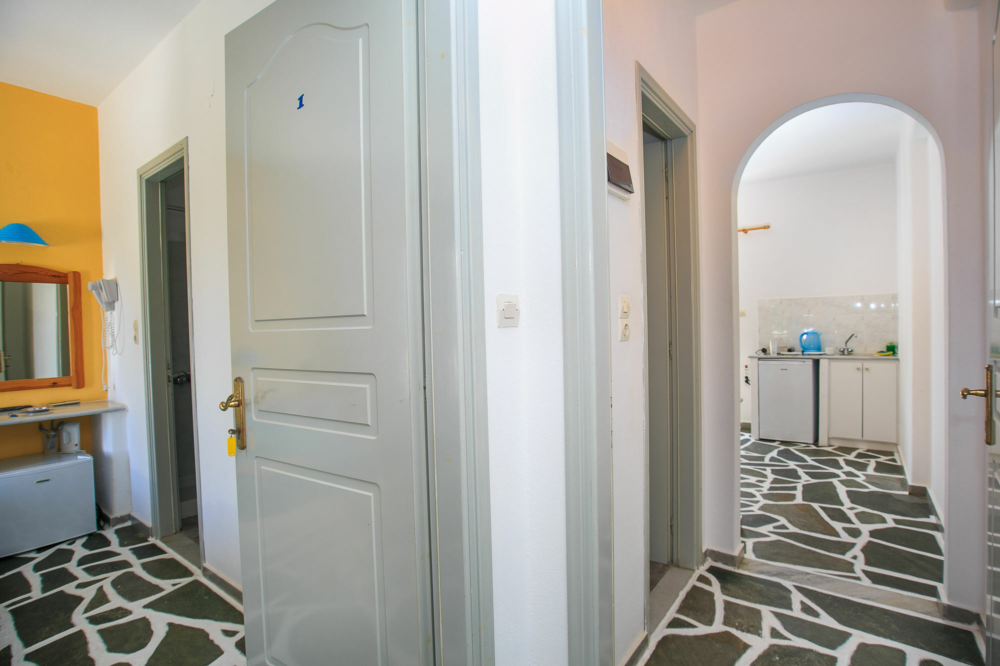 Ampeli Apartments パロス島 エクステリア 写真